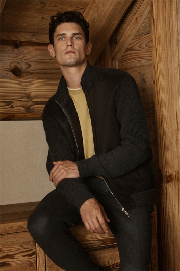Fotoservizio/FW 24-25/MEN/PRESENTAZIONE/BRETT JOHNSON/DP2/15