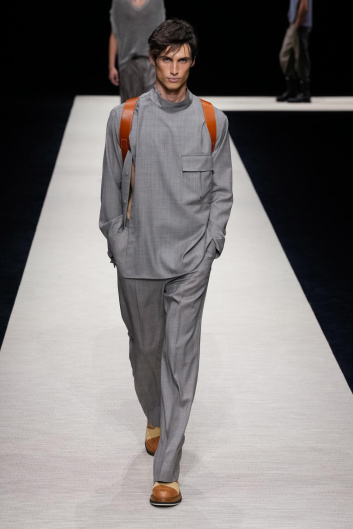 Fotoservizio/SS 2025/MEN/SFILATA/EMPORIO ARMANI/DP2/11