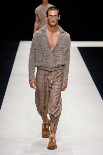 Fotoservizio/SS 2025/MEN/SFILATA/EMPORIO ARMANI/DP2/4