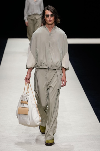 Fotoservizio/SS 2025/MEN/SFILATA/EMPORIO ARMANI/DP2/9