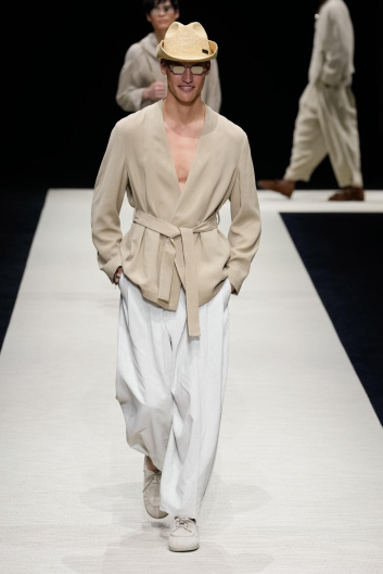 Fotoservizio/SS 2025/MEN/SFILATA/EMPORIO ARMANI/DP2/0