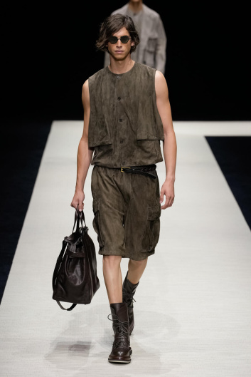 Fotoservizio/SS 2025/MEN/SFILATA/EMPORIO ARMANI/DP2/8
