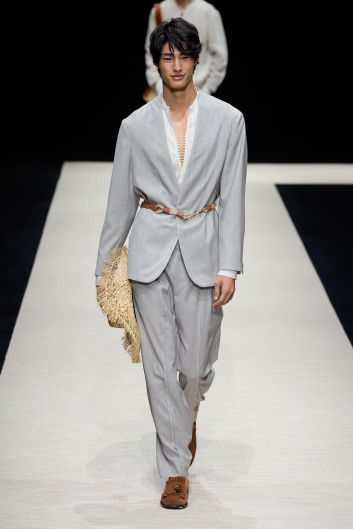 Fotoservizio/SS 2025/MEN/SFILATA/EMPORIO ARMANI/DP2/15