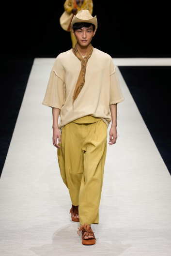 Fotoservizio/SS 2025/MEN/SFILATA/EMPORIO ARMANI/DP2/9