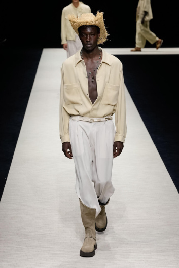 Fotoservizio/SS 2025/MEN/SFILATA/EMPORIO ARMANI/DP2/2
