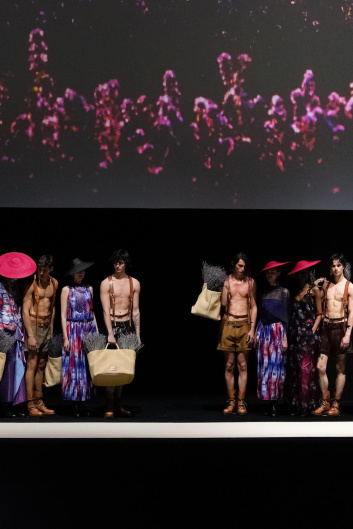Fotoservizio/SS 2025/MEN/SFILATA/EMPORIO ARMANI/DP2/10
