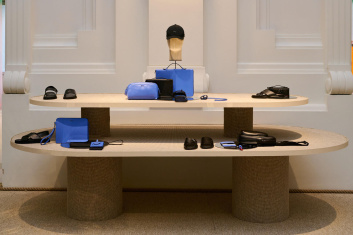 Fotoservizio/SS 2025/MEN/PRESENTAZIONE/KITON/DP2/7