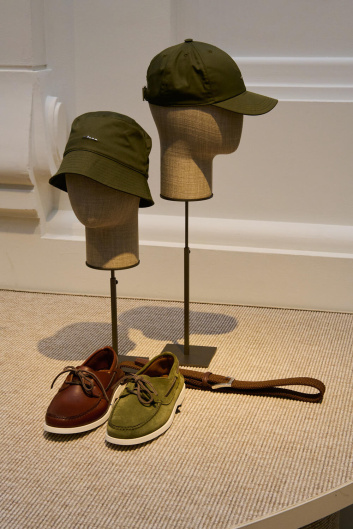 Fotoservizio/SS 2025/MEN/PRESENTAZIONE/KITON/DP2/77