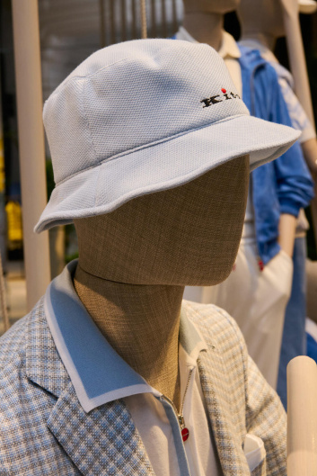 Fotoservizio/SS 2025/MEN/PRESENTAZIONE/KITON/DP2/74