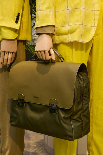 Fotoservizio/SS 2025/MEN/PRESENTAZIONE/KITON/DP2/89