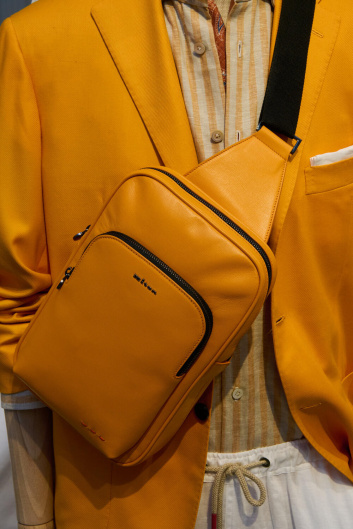 Fotoservizio/SS 2025/MEN/PRESENTAZIONE/KITON/DP2/90