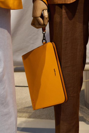 Fotoservizio/SS 2025/MEN/PRESENTAZIONE/KITON/DP2/91