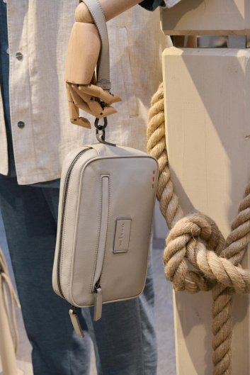 Fotoservizio/SS 2025/MEN/PRESENTAZIONE/KITON/DP2/99