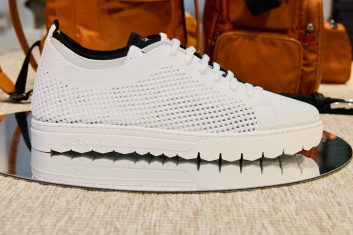 Fotoservizio/SS 2025/MEN/PRESENTAZIONE/KITON/DP2/108