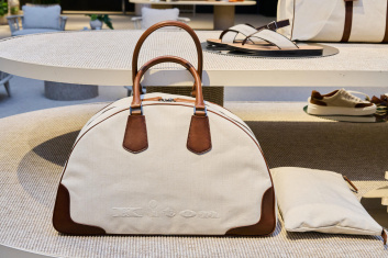 Fotoservizio/SS 2025/MEN/PRESENTAZIONE/KITON/DP2/102