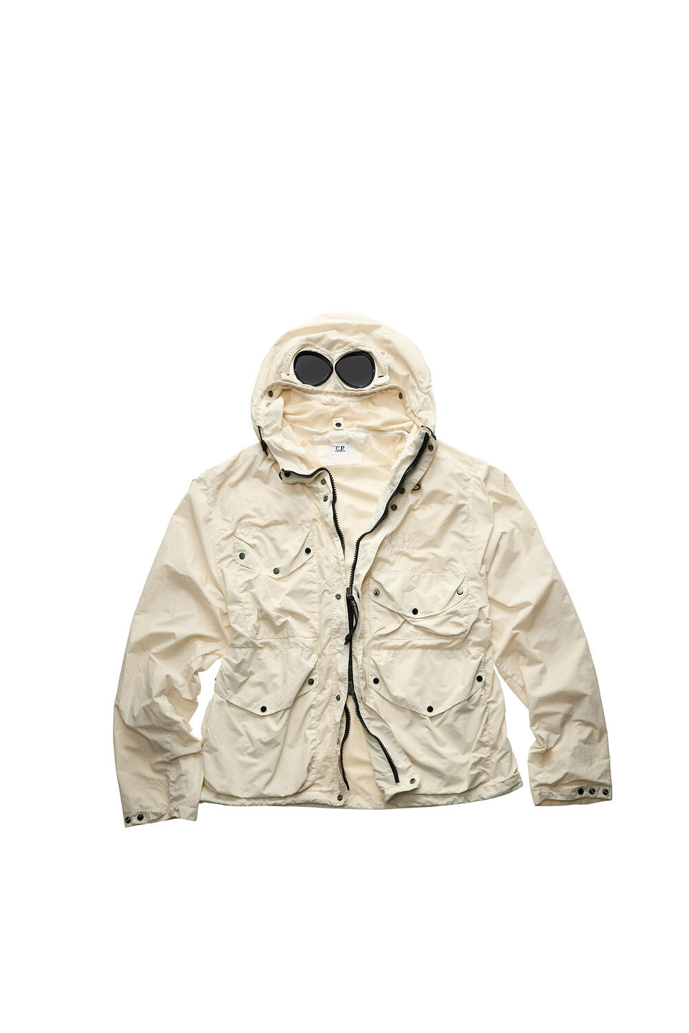 Fotoservizio/SS 2025/MEN/PRESENTAZIONE/C.P. COMPANY/DP2/3