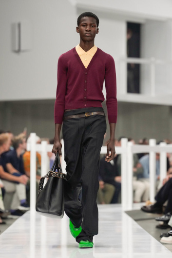 Fotoservizio/SS 2025/MEN/SFILATA/PRADA/DP2/1