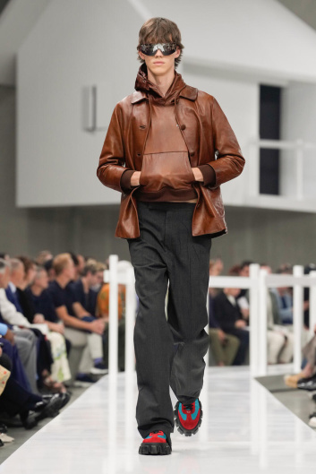 Fotoservizio/SS 2025/MEN/SFILATA/PRADA/DP2/9