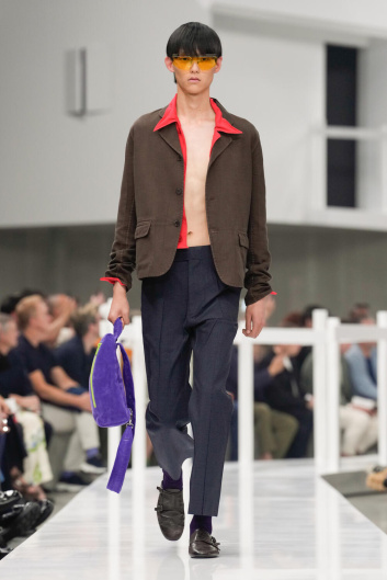 Fotoservizio/SS 2025/MEN/SFILATA/PRADA/DP2/14