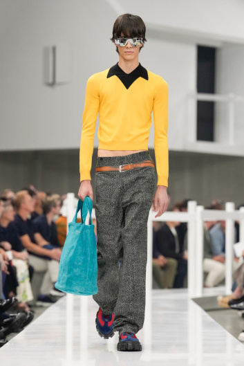 Fotoservizio/SS 2025/MEN/SFILATA/PRADA/DP2/16