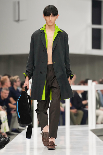 Fotoservizio/SS 2025/MEN/SFILATA/PRADA/DP2/18