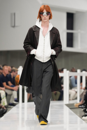Fotoservizio/SS 2025/MEN/SFILATA/PRADA/DP2/11