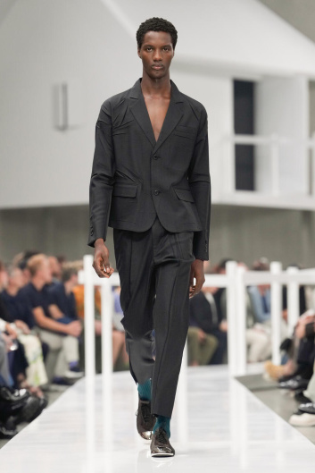Fotoservizio/SS 2025/MEN/SFILATA/PRADA/DP2/24