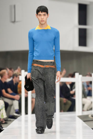 Fotoservizio/SS 2025/MEN/SFILATA/PRADA/DP2/3