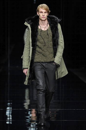 Fotoservizio/FW 2016-2017/MEN/ERMANNO SCERVINO/DP2/19