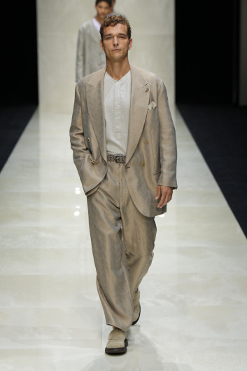 Fotoservizio/SS 2025/MEN/SFILATA/GIORGIO ARMANI/DP2/21