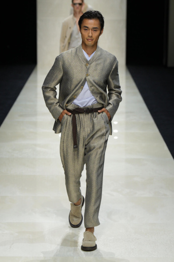 Fotoservizio/SS 2025/MEN/SFILATA/GIORGIO ARMANI/DP2/23
