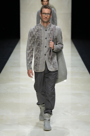 Fotoservizio/SS 2025/MEN/SFILATA/GIORGIO ARMANI/DP2/17