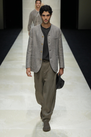 Fotoservizio/SS 2025/MEN/SFILATA/GIORGIO ARMANI/DP2/30