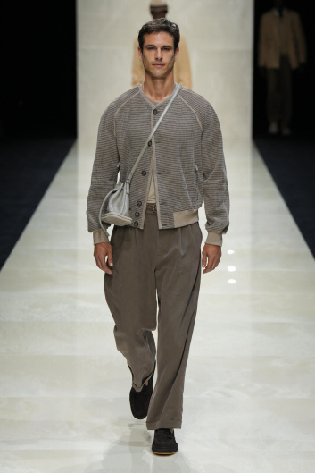 Fotoservizio/SS 2025/MEN/SFILATA/GIORGIO ARMANI/DP2/31