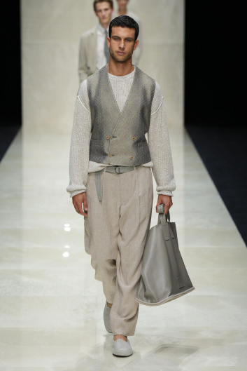 Fotoservizio/SS 2025/MEN/SFILATA/GIORGIO ARMANI/DP2/26
