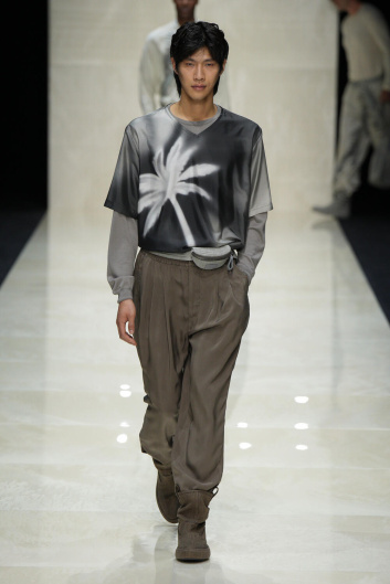 Fotoservizio/SS 2025/MEN/SFILATA/GIORGIO ARMANI/DP2/41