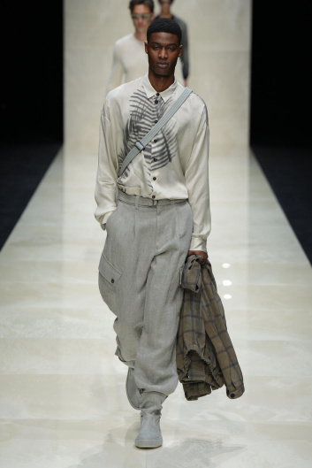Fotoservizio/SS 2025/MEN/SFILATA/GIORGIO ARMANI/DP2/42