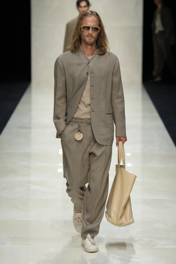 Fotoservizio/SS 2025/MEN/SFILATA/GIORGIO ARMANI/DP2/35