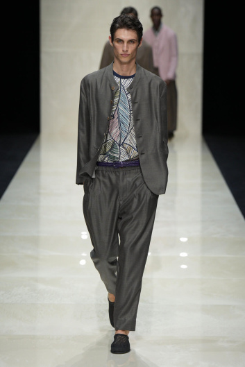 Fotoservizio/SS 2025/MEN/SFILATA/GIORGIO ARMANI/DP2/60