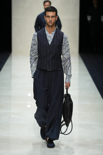 Fotoservizio/SS 2025/MEN/SFILATA/GIORGIO ARMANI/DP2/81