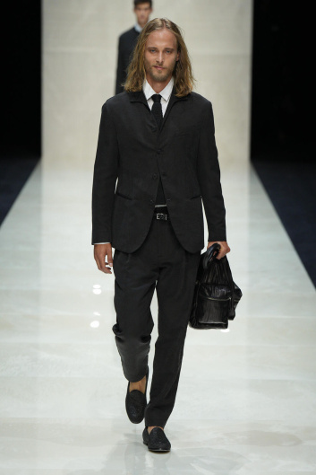 Fotoservizio/SS 2025/MEN/SFILATA/GIORGIO ARMANI/DP2/86