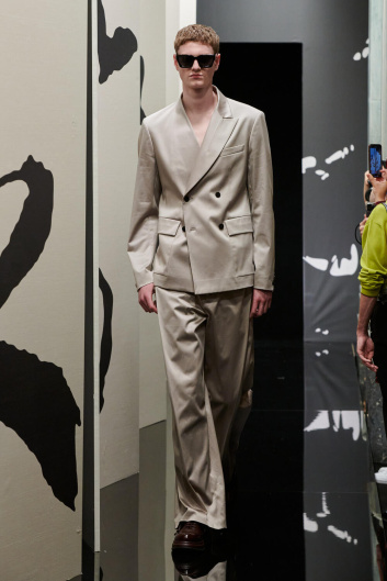 Fotoservizio/SS 2025/MEN/PRESENTAZIONE/KB HONG/DP2/8