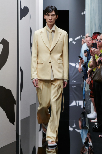 Fotoservizio/SS 2025/MEN/PRESENTAZIONE/KB HONG/DP2/22