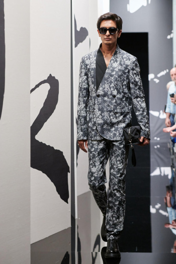 Fotoservizio/SS 2025/MEN/PRESENTAZIONE/KB HONG/DP2/25