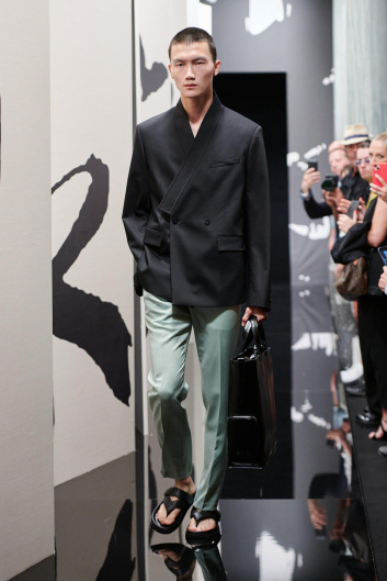 Fotoservizio/SS 2025/MEN/PRESENTAZIONE/KB HONG/DP2/34