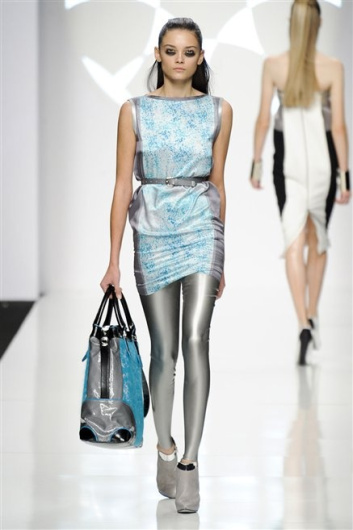 Fotoservizio/FW 2012-2013/WOMEN/BYBLOS/5