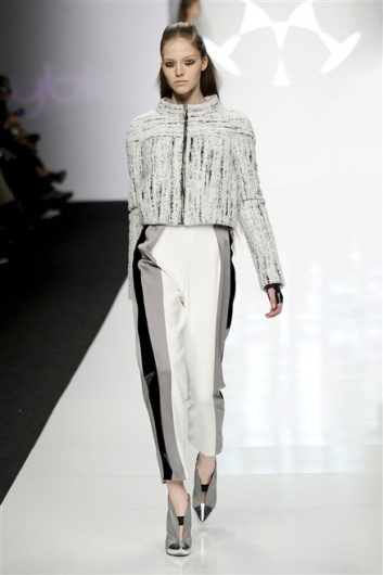 Fotoservizio/FW 2012-2013/WOMEN/BYBLOS/6