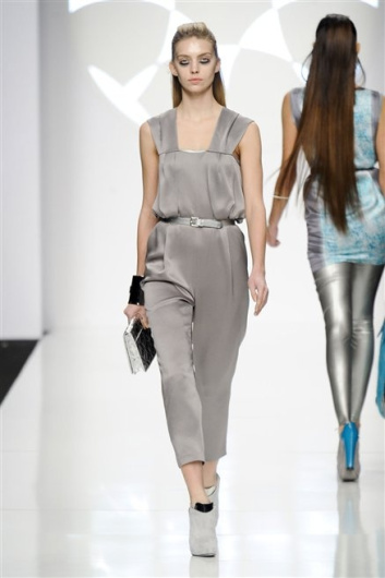 Fotoservizio/FW 2012-2013/WOMEN/BYBLOS/7