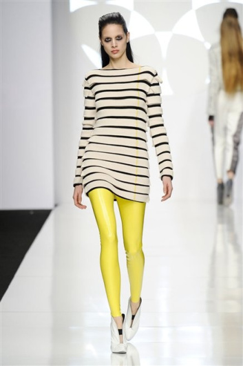Fotoservizio/FW 2012-2013/WOMEN/BYBLOS/8