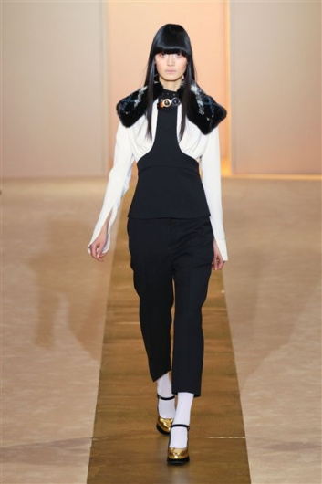 Fotoservizio/FW 2012-2013/WOMEN/MARNI/32